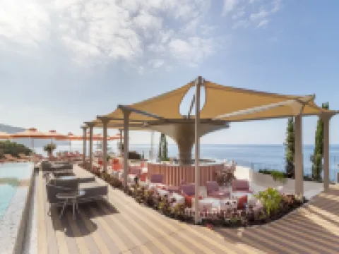 Next - by Savoy Signature Hotels in Funchal