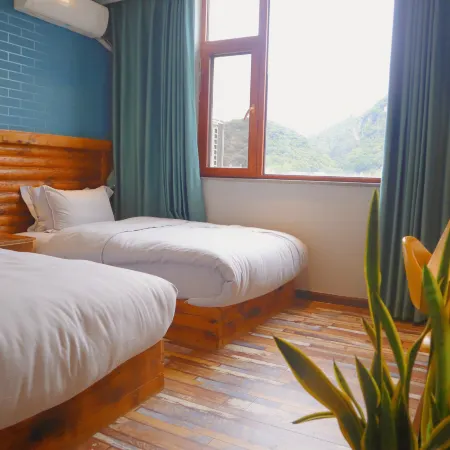 Yuxi Fuxian Lake Blue Lake Time Homestay