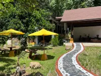 Kawarin Secret Hut Hotel and Resort Hotel in zona Wat Nok