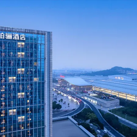 The Qube Hotel