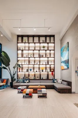 MEET SECRET B&B Hotels near Hongshulinfuyu Wetland Park