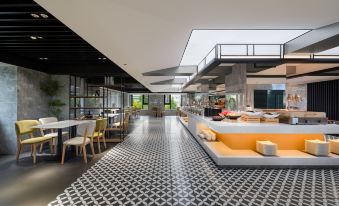 SFEEL DESIGNER HOTEL(Old Town of Lijiang Store)