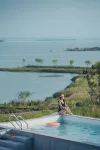 Niaoer - Rooftop Pools