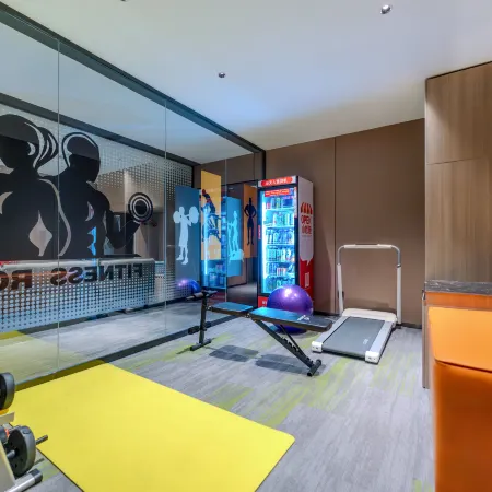 Yunya Hotel (Zhonggulou Dachaishi Metro Station, Xi'an)