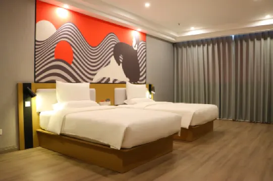 Junyi Chain Dazu Rock Carvings Sports Center Hotel Hotels in Chongqing