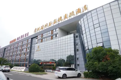 Joyland Pinyue Holiday Hotel Hotel in zona Panjiazhen Martyr's Monument