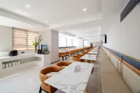 H Hotel (Xuchang Wanda Fat Donglai Angel City)