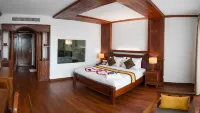 The Palm Hotel