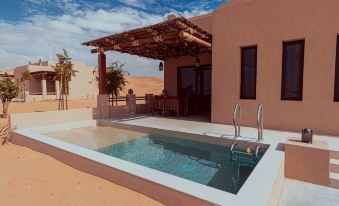 Bab Al Nojoum Bateen Liwa