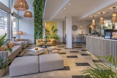 Hotel Serhs Del Port Hotels near Gothic Quarter