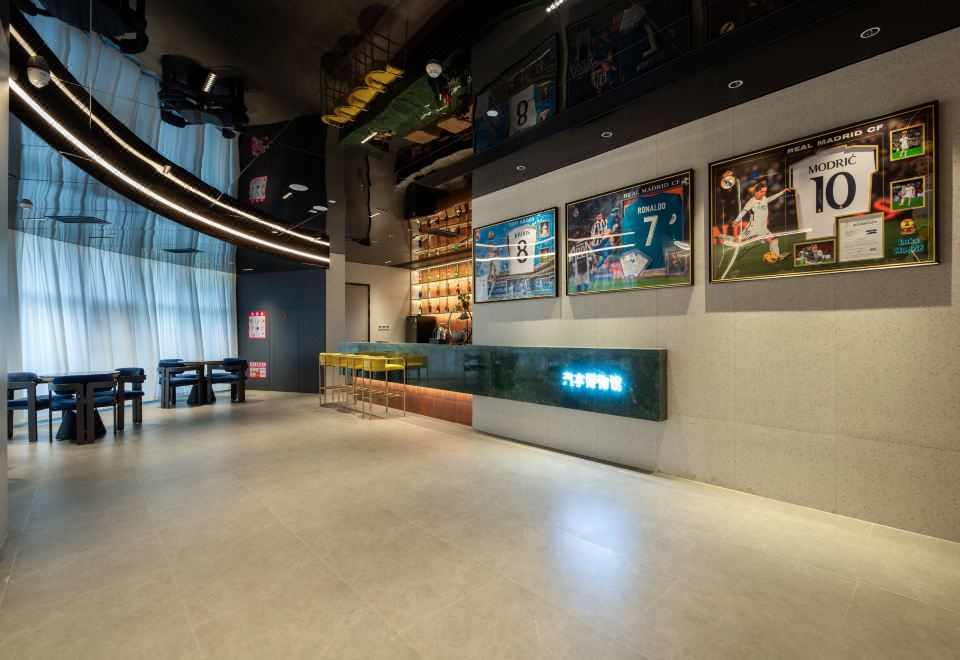 [시안 중러우 와이투호텔의 외부 야경]