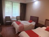 Tianquanchuan Zangzangyi Station Hotels in der Nähe von Sichuan Tianquan Labahe Natural Zone
