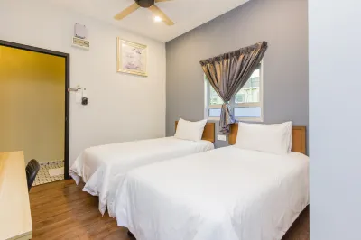 Great 5BR Garden Inn by uBook