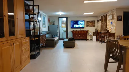 Riverside Guesthouse