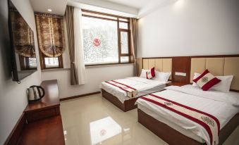 Xuexiang Yuni Chujian Hotel (Xueyun Dajie)