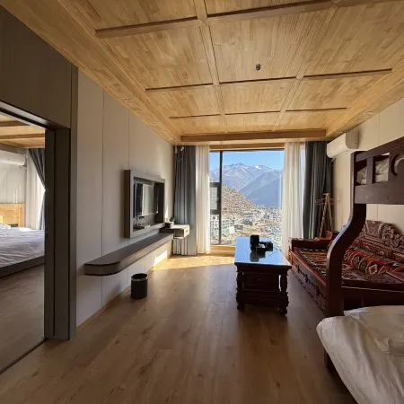 Taxun Boutique Scenic Homestay (Siguniang Mountain Scenic Area)