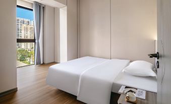 Yipin Hotel (Kunming South Railway Station Chenggong University Town)