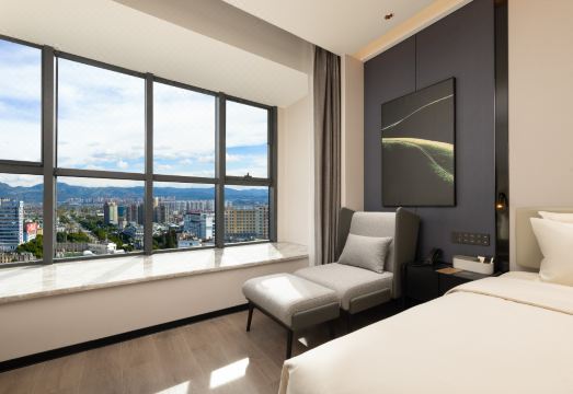 4. 바오산 룽양 헝..