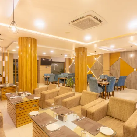 The SR Hotel