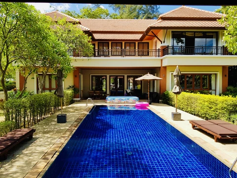 รูปภาพของวิลล่าพูลส่วนตัว Laguna Waters Bang Tao Lake View