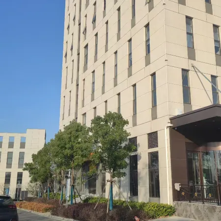 UNITED INVESTMENT MERRYDA HOTEL