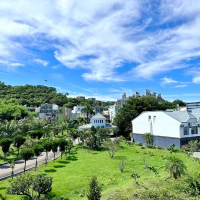 新竹湖山休閑風景旅館 鄰近普天宫的酒店