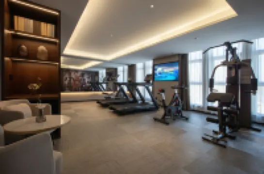 The GiorgioMorandi Hotels (Jinan Lushan South Subway Station Fuli Plaza)