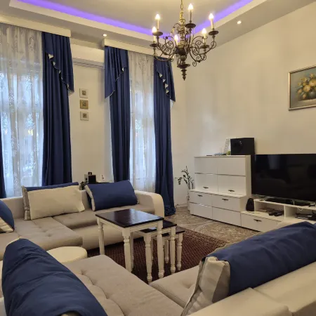 E&E Apartments  Free Parking / City Center LJ