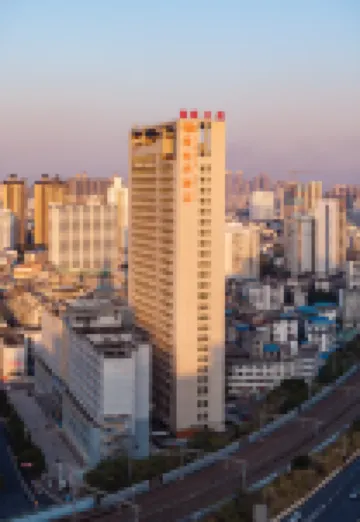 維也納飯店（南寧人民公園民主路店） 兴宁区附近的飯店