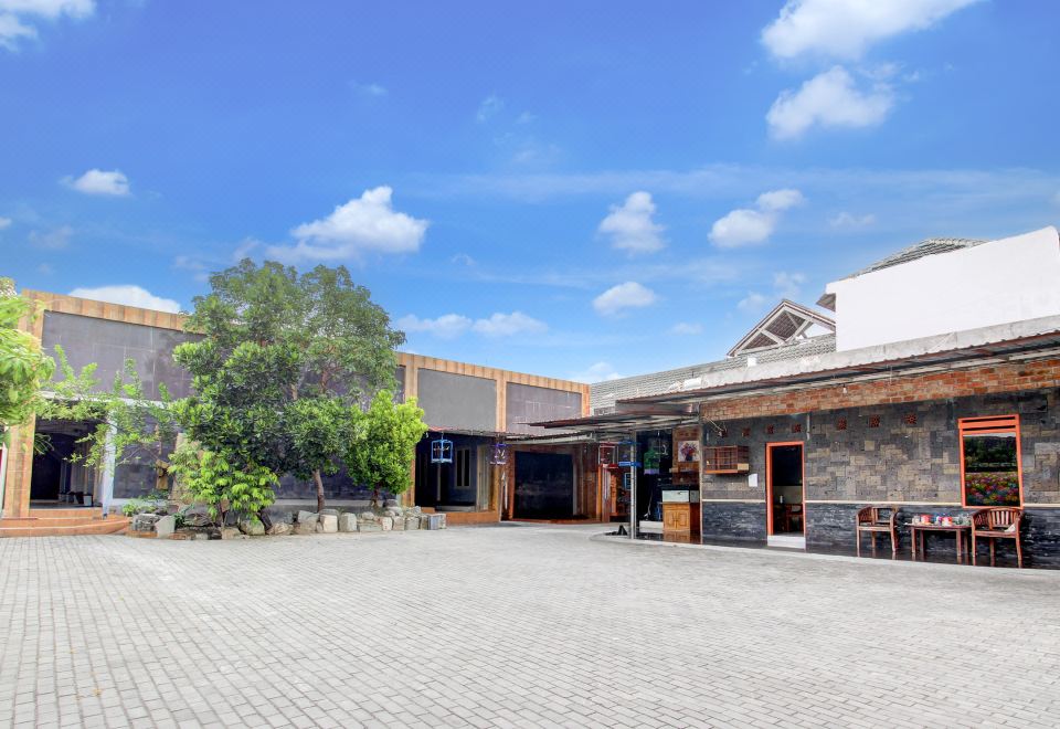 Hotel O Prambanan Near Prambanan Temple 썸네일
