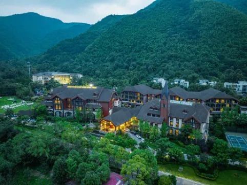 Lutang Hot Spring Resort