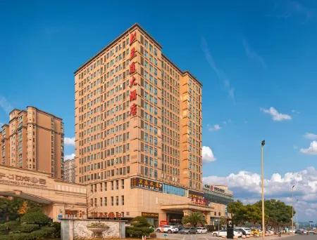 Lanting Hotel Qionglai High-speed Railway Station Branch Отели рядом с достопримечательностью «Linqiong Ancient City»