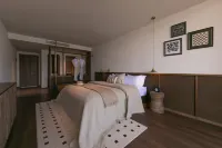 Lugu Lake Chisel Hotel - balcone