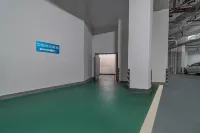 HanTing Hotel (Longnan Xiguan Tengfei Dasha) - parking