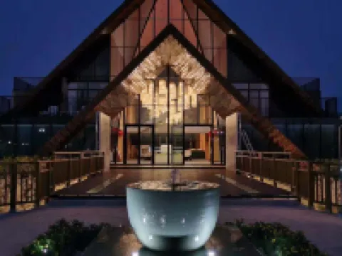 Huayu Hot Spring Homestay Hotels in Yingjiang