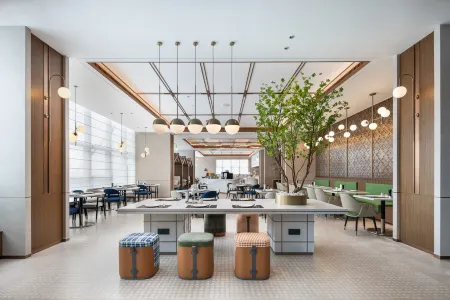 Hilton Garden Inn Shanwei Haibin Boulevard Отели рядом со станцией Shanwei Railway Station