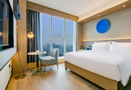 1. 테마 스카이 호..