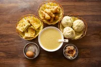 IU Hotel (Mengzhou Bus Station Huichang South Road)