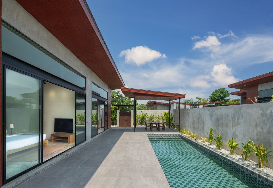 Sea Two Pool Villa Over view