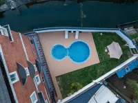 Hongwu Garden · Linxi Rafting and Creek Tracing Swimming Pool Family Vacation Homestay - 주방