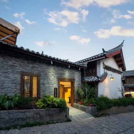 Xuyunjian Chinese Inn (The Old Town of Lijiang)