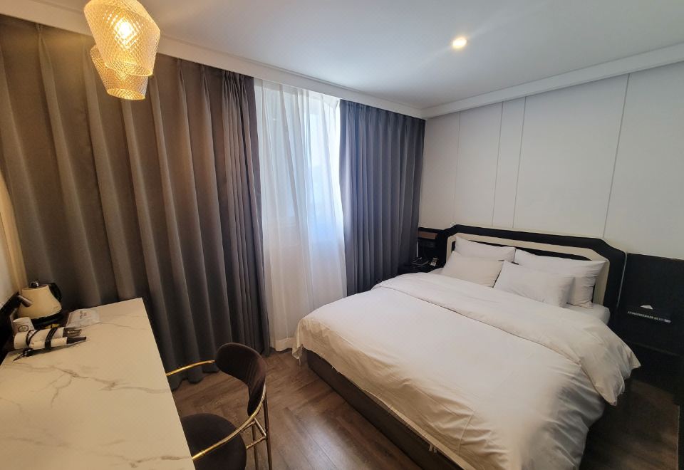 호텔 레이블 성남 로비 전경