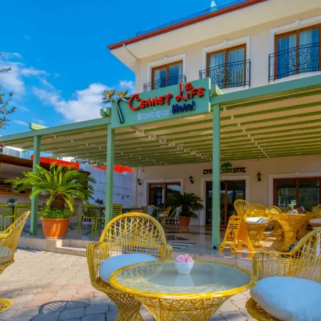 Cennet Life Hotel