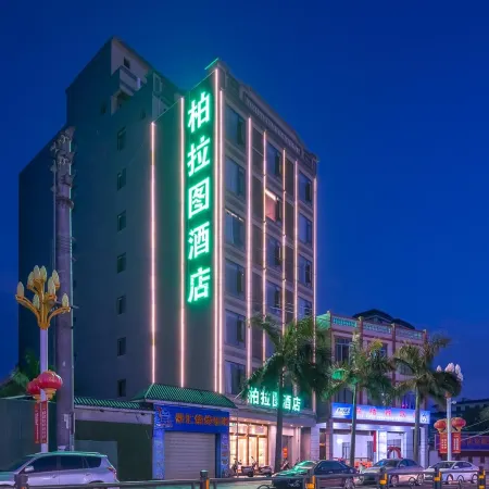 Plato hotel