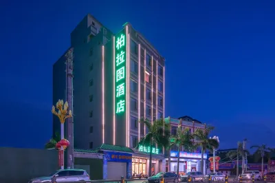 Plato hotel