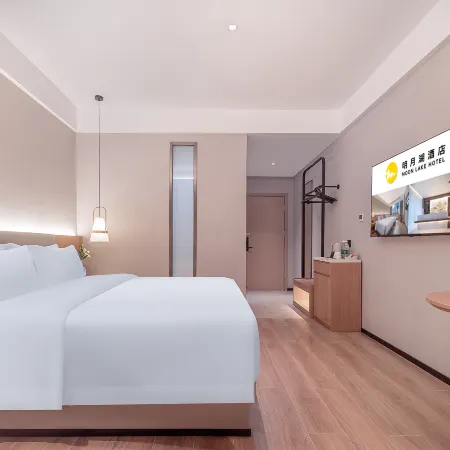 CoreSpot Qiuyue Lake Resort (Chongzuo Daxin County People's Government Detian Square Branch)
