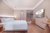 CoreSpot Qiuyue Lake Resort (Chongzuo Daxin County People's Government Detian Square Branch) Hotels near Dragon Palace Fairyland