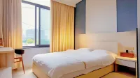 Nanchang Jinyue Business Hotel (Xinhongcheng Great Market Branch)