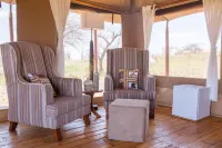 Kenzan Matawi Serengeti camp Hotels in Robanda