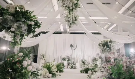 Guiyang Wanyi Lijing Hotel (Huaxi Park Subway Station Wanyi Square Branch) Отели рядом с достопримечательностью «Guizhou Aviation Vocational and Technical College»